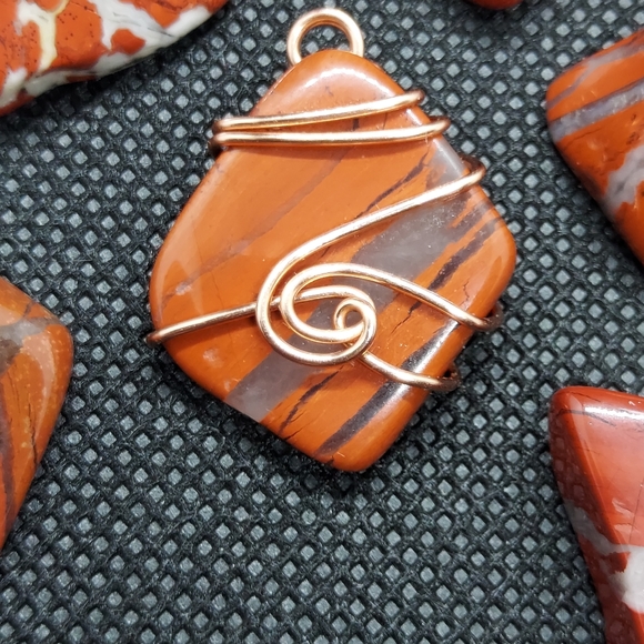 Red Jasper wire wrapped necklace pendant. - Picture 5 of 5